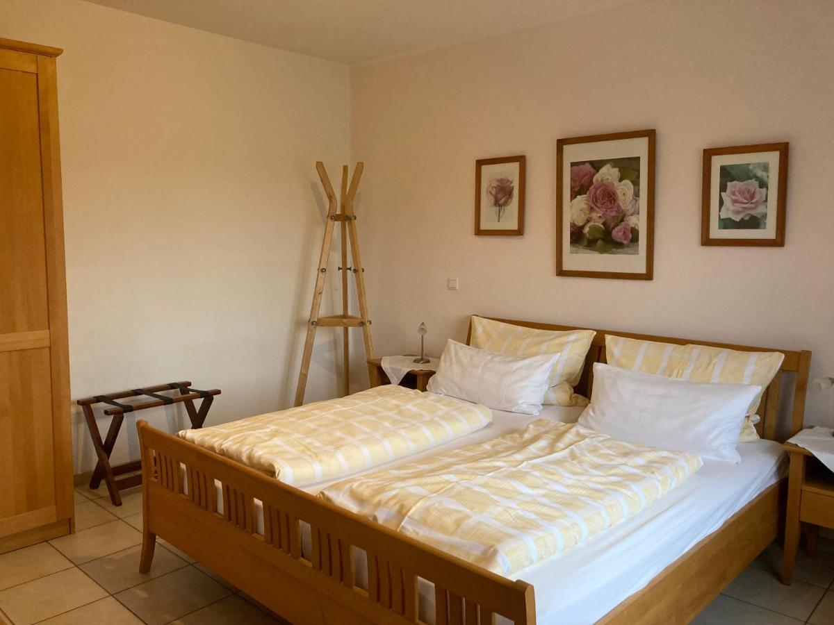 Landhaus-Apartments Wattenheim Εξωτερικό φωτογραφία
